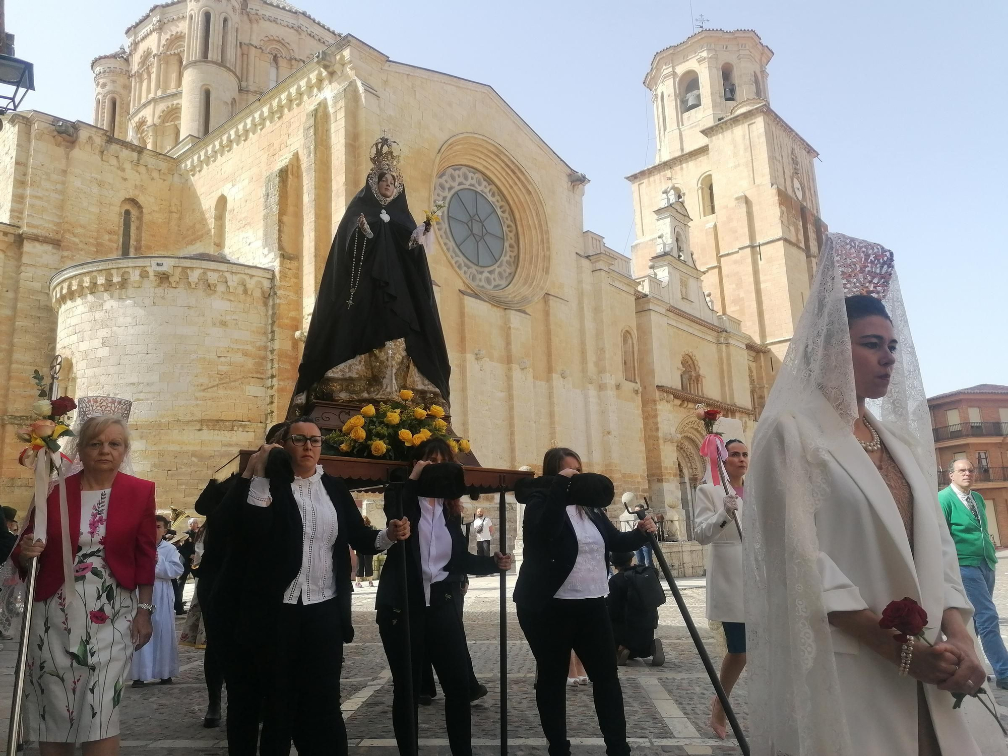 Toro revive con alegría el Domingo de Resurrección