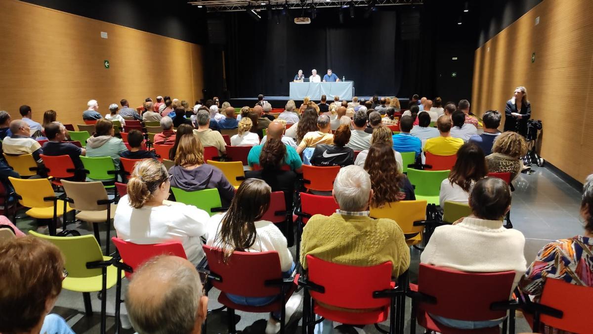 Reunión informativa del ayuntamiento de Sant Llorenç