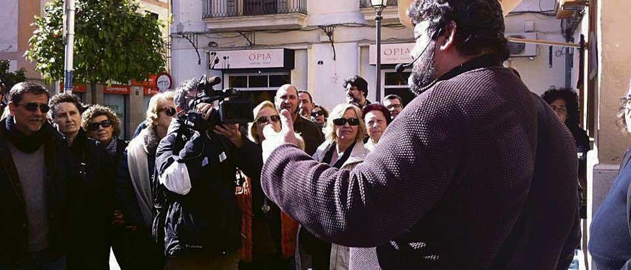 Sebastià Bennasar, guia d´un itinerari ´negre´ a Palma.