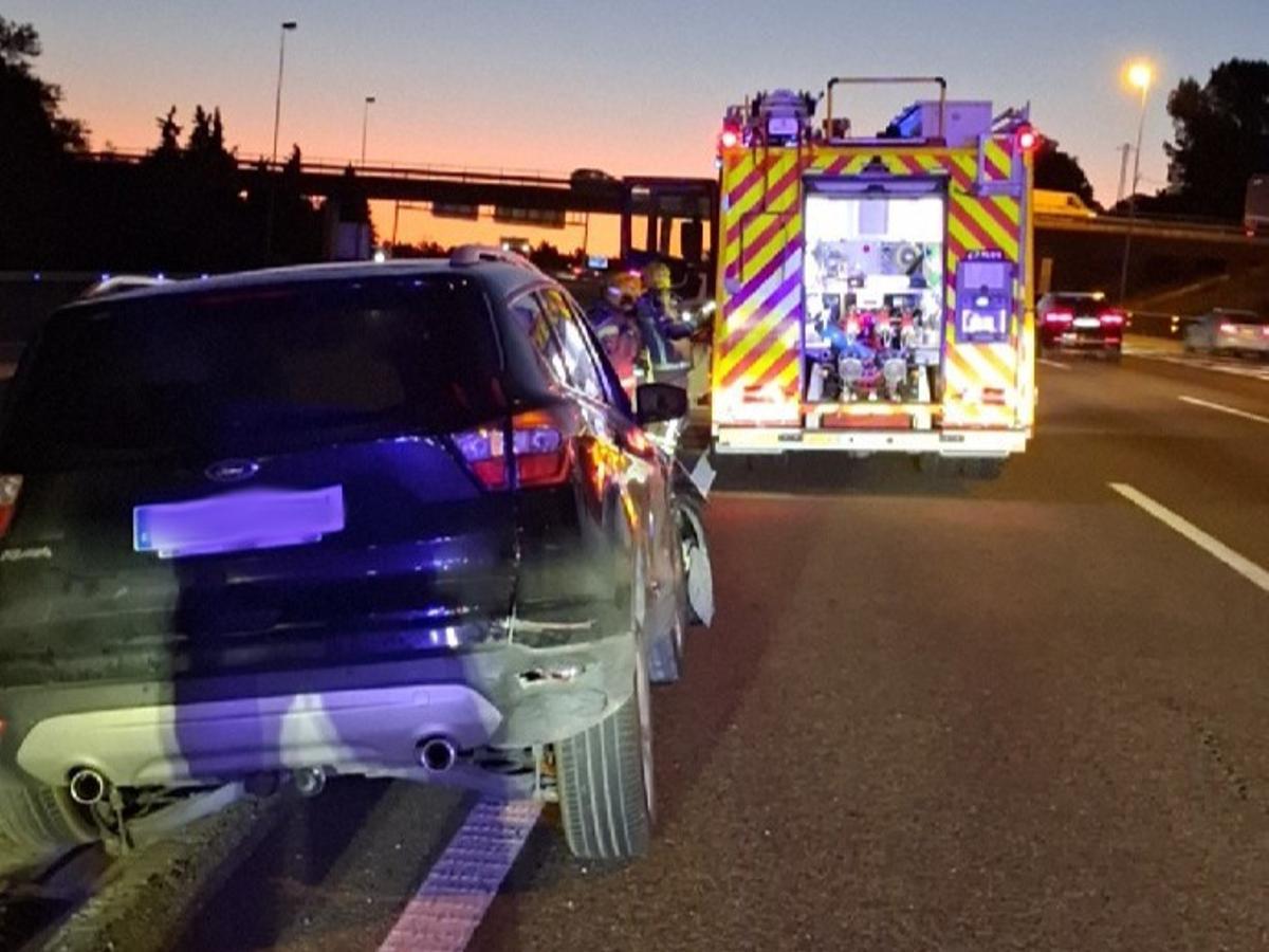 Accidente en la AP-7 en Banyeres del Penedès (Baix Penedès), en el que ha resultado herido un conductor.
