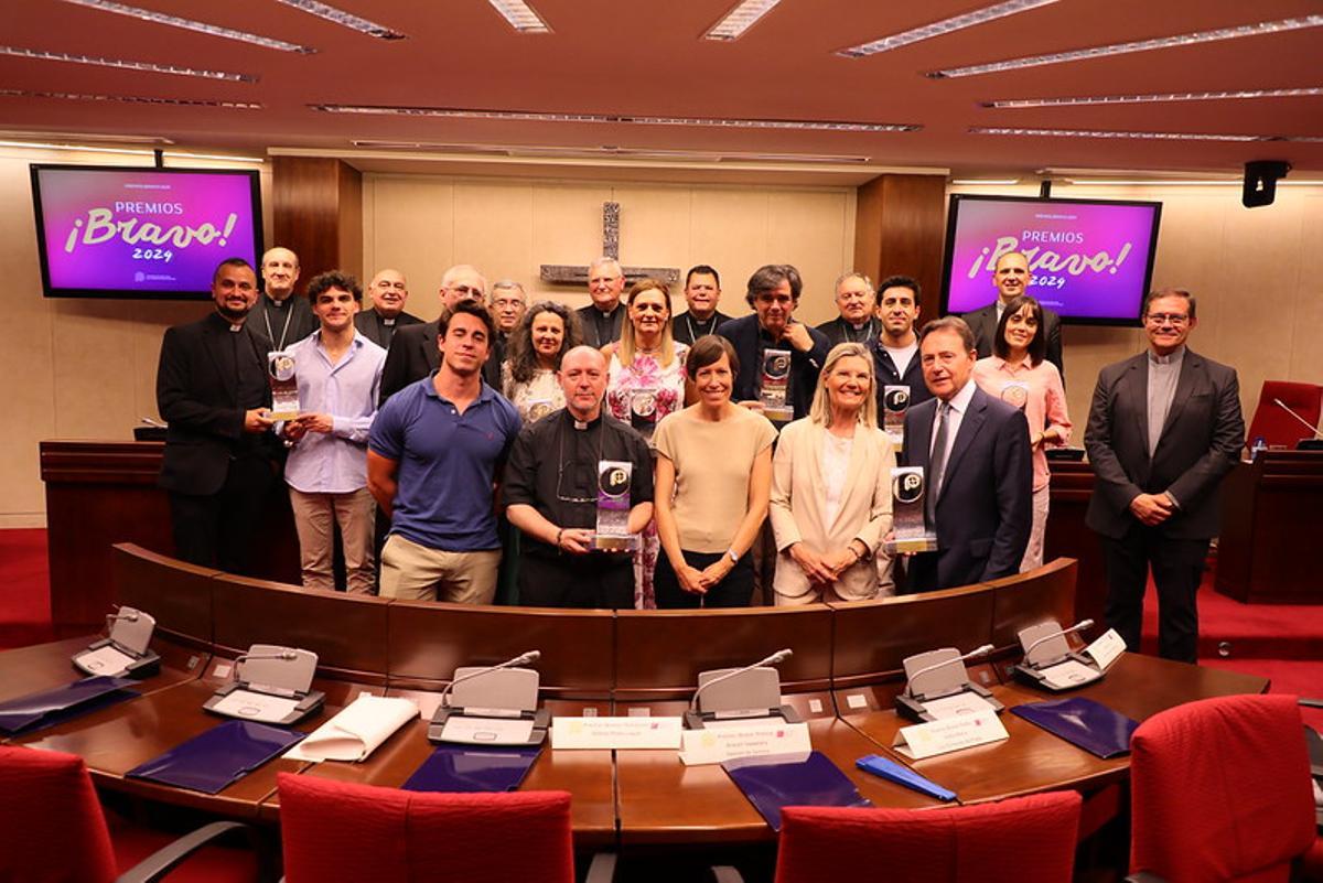 GALERÍA | La periodista Araceli Saavedra recoge el Premio ¡Bravo!