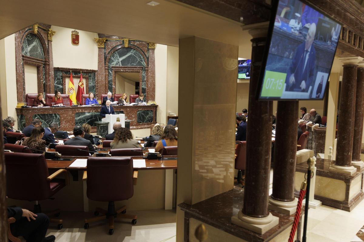 El Trasvase Tajo-Segura ha vuelto a ser, una vez más, el protagonista del debate en la Asamblea Regional.