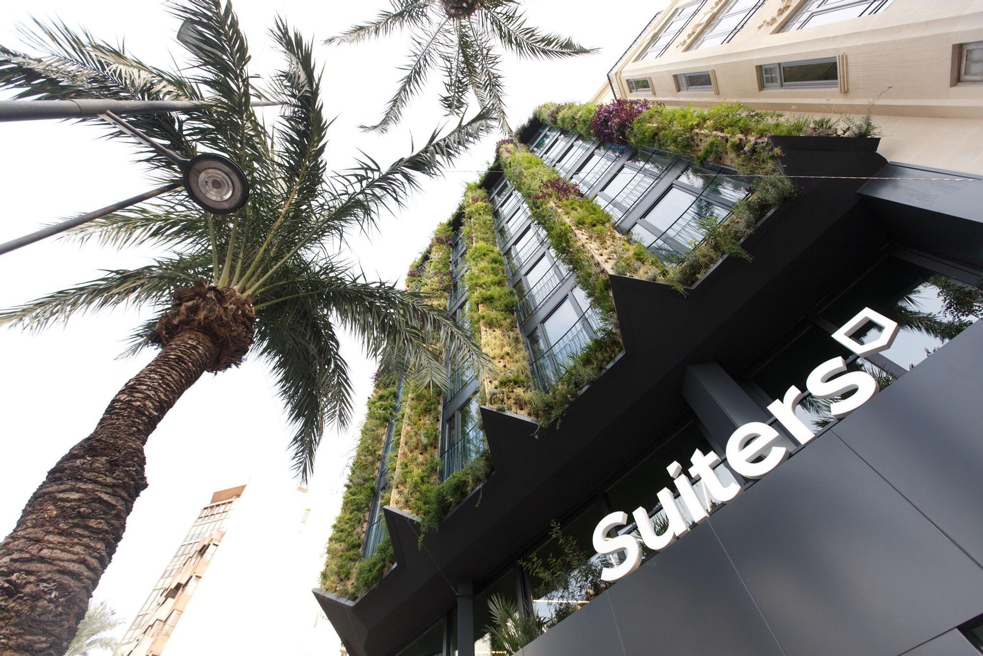 Inauguración del edificio Suiters en Alicante