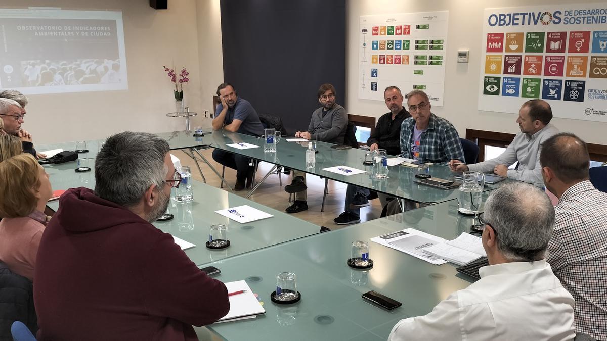 Primera mesa de trabajo en la sede de Aigües d&#039;Elx