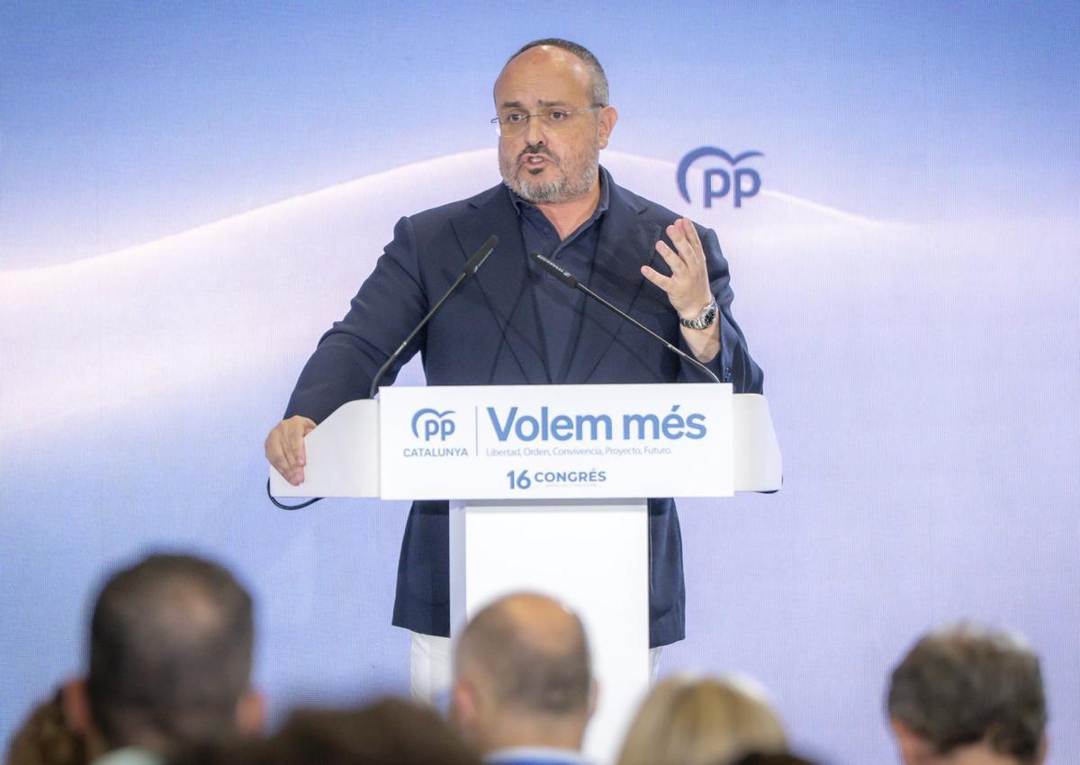Alejandro Fernández continua ballant ‘breakdance’ a la corda fluixa del PP