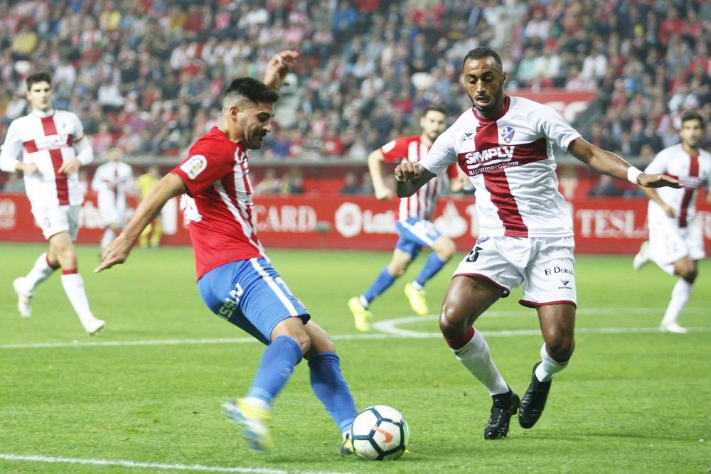 El partido entre el Real Sporting y el Huesca, en imágenes