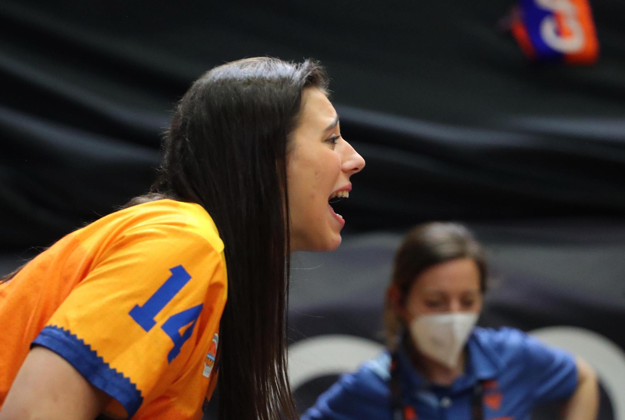 Semifinal de la Copa de la Reina entre el Valencia Basket y el Spar Girona