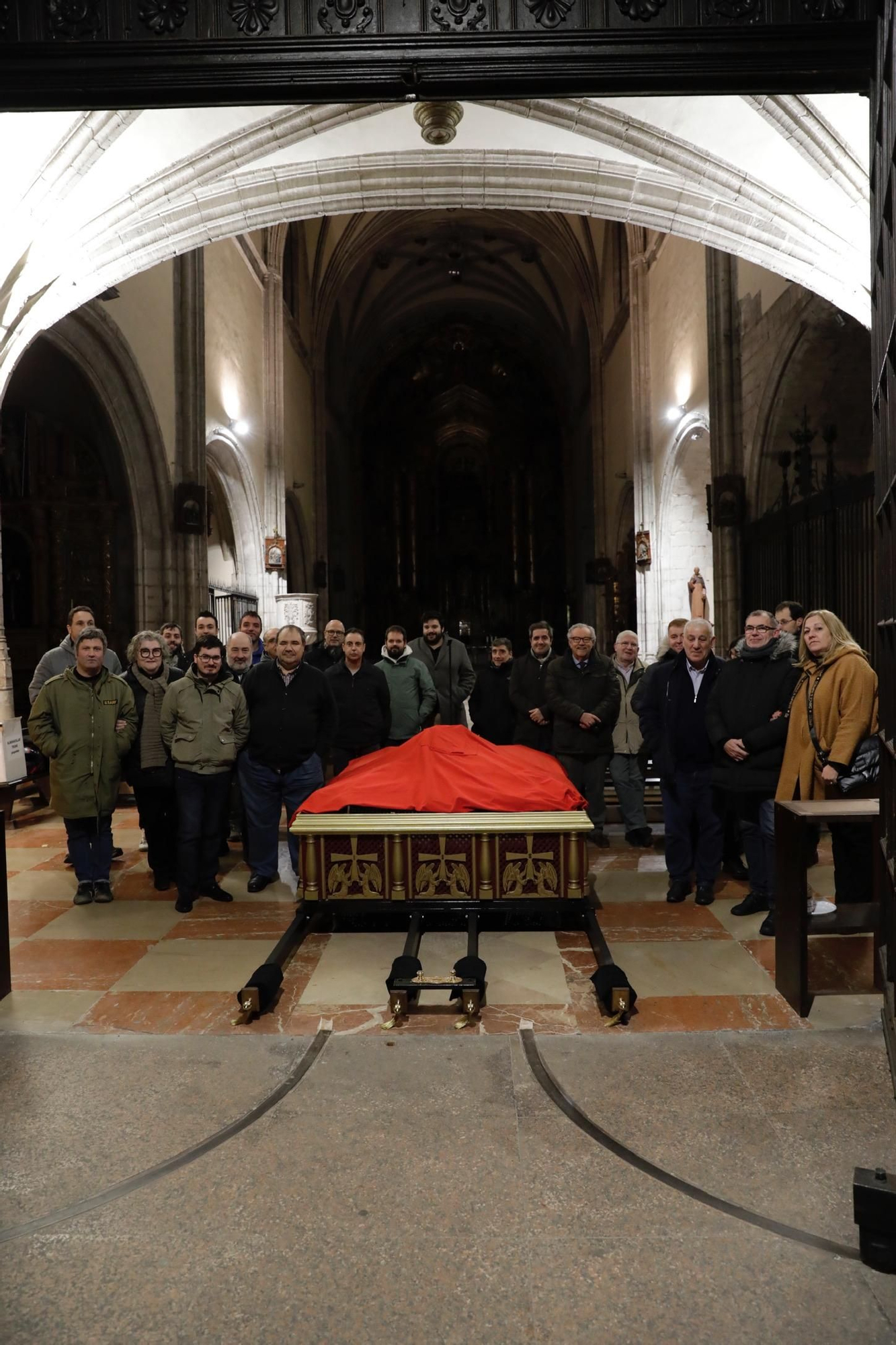 EN IMÁGENES: La Hermandad y Cofradía de Nuestro Padre Jesús Nazareno de Oviedo ya se prepara para la Semana Santa