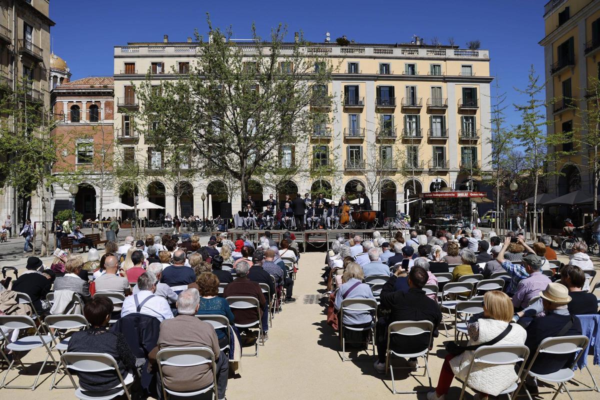 Les imatges del concert de Setmana Santa amb la cobla La Flama de Farners