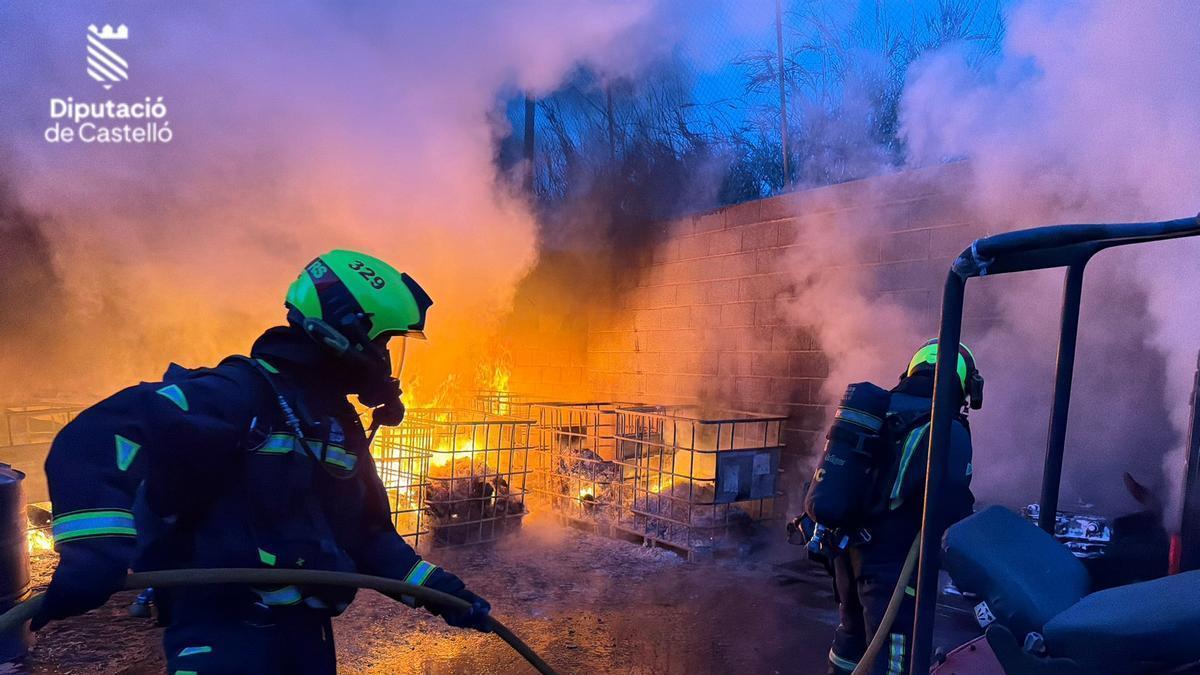 Incendio industrial en una empresa en plenas fiestas de Santa Quitèria