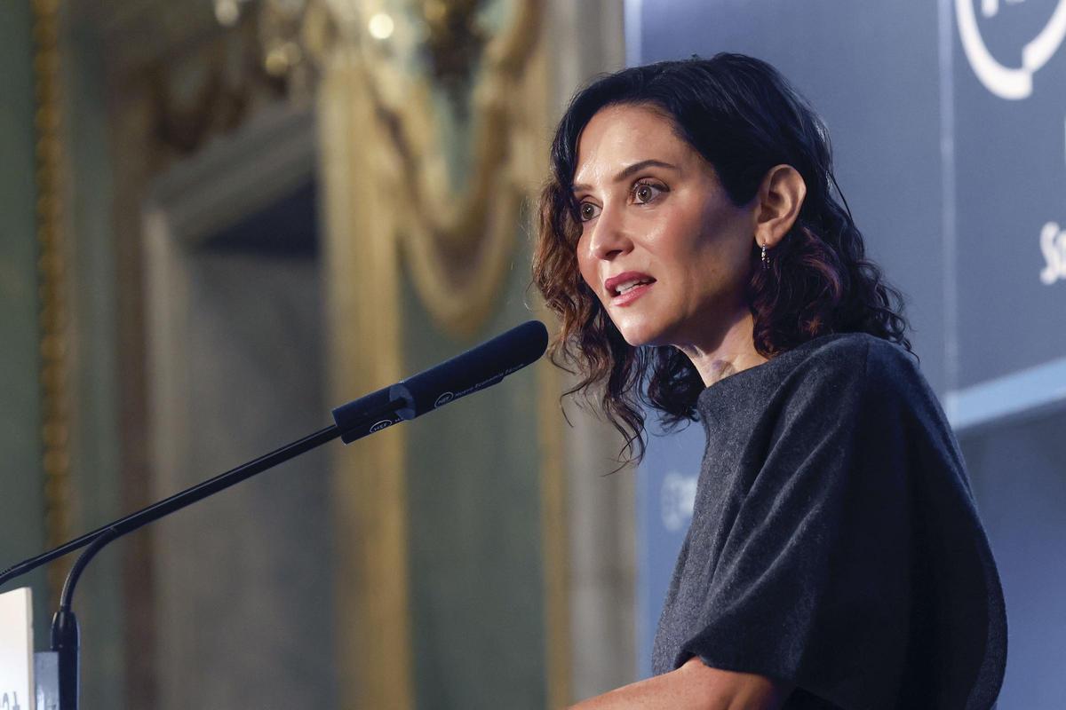 Ayuso, sobre las palabras del rey acerca de Israel: "El rey reina pero no gobierna"