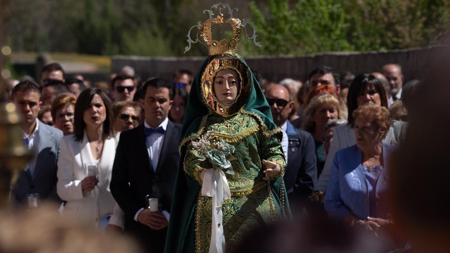 GALERÍA | Villabuena del Puente disfruta de su lunes de aguas