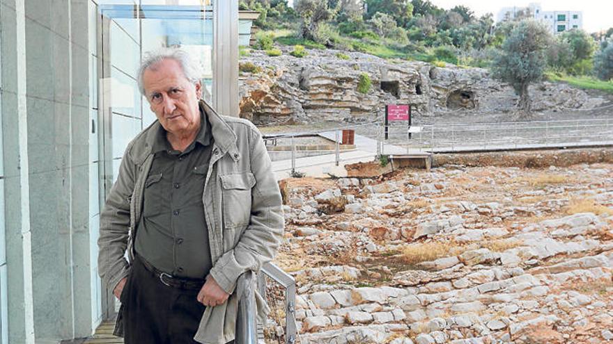 Carlos Benpar, ayer en el exterior del Museo Arqueológico del Puig des Molins.