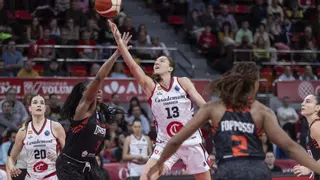 Pueyo, Hermosa y Mawuli brillan en la remontada. Las notas del Casademont Zaragoza-Villenueve
