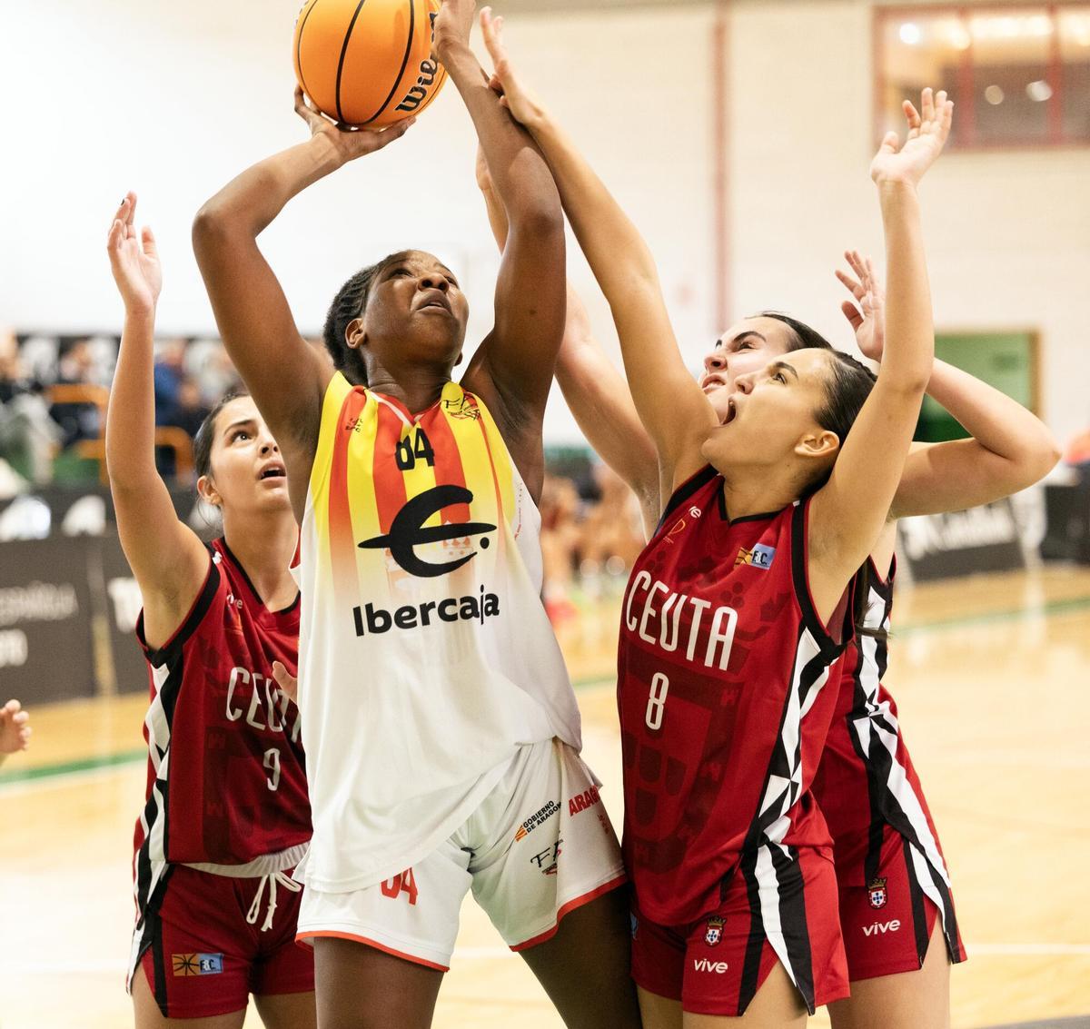 PARTIDO DE BALONCESTO INFANTIL O CADETE FEMENINO CAMPEONATO DE ESPAÑA ¿¿?? ARAGON - CEUTA EN EL STADIUM CASABLANCA