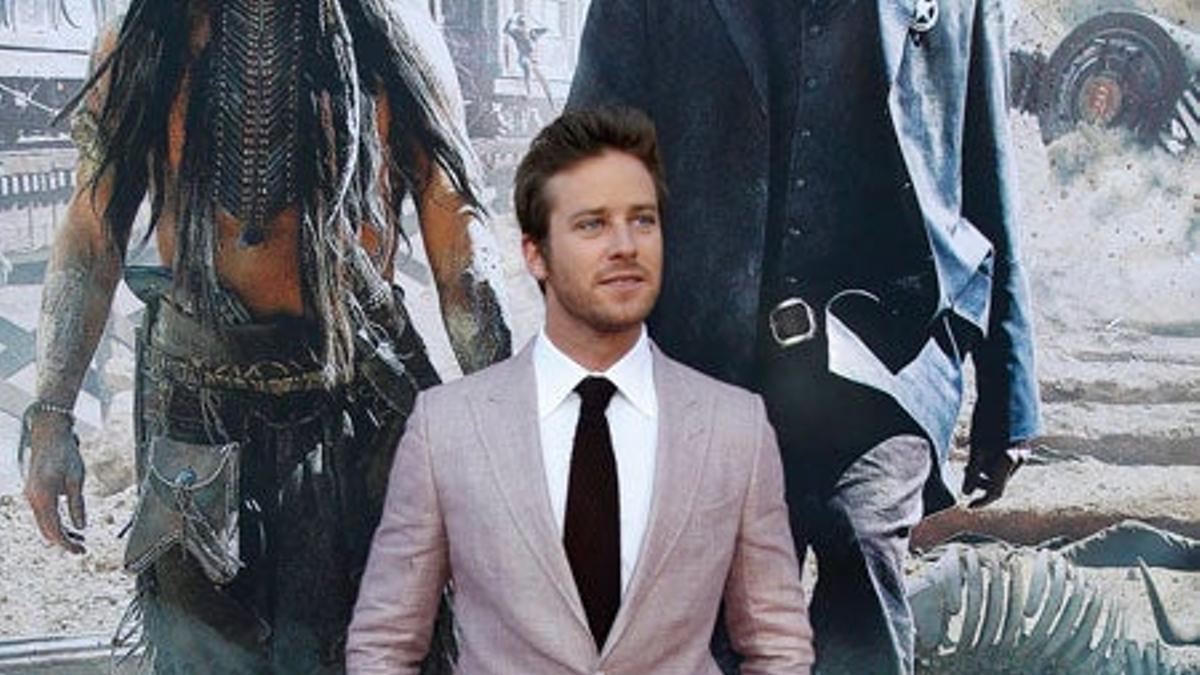 Armie Hammer está muy agradecido por los rumores sobre sus tendencias caníbales