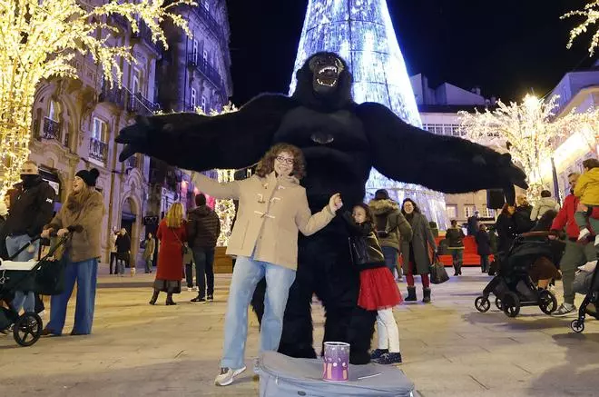 Los artistas urbanos ambientan la Navidad de Vigo
