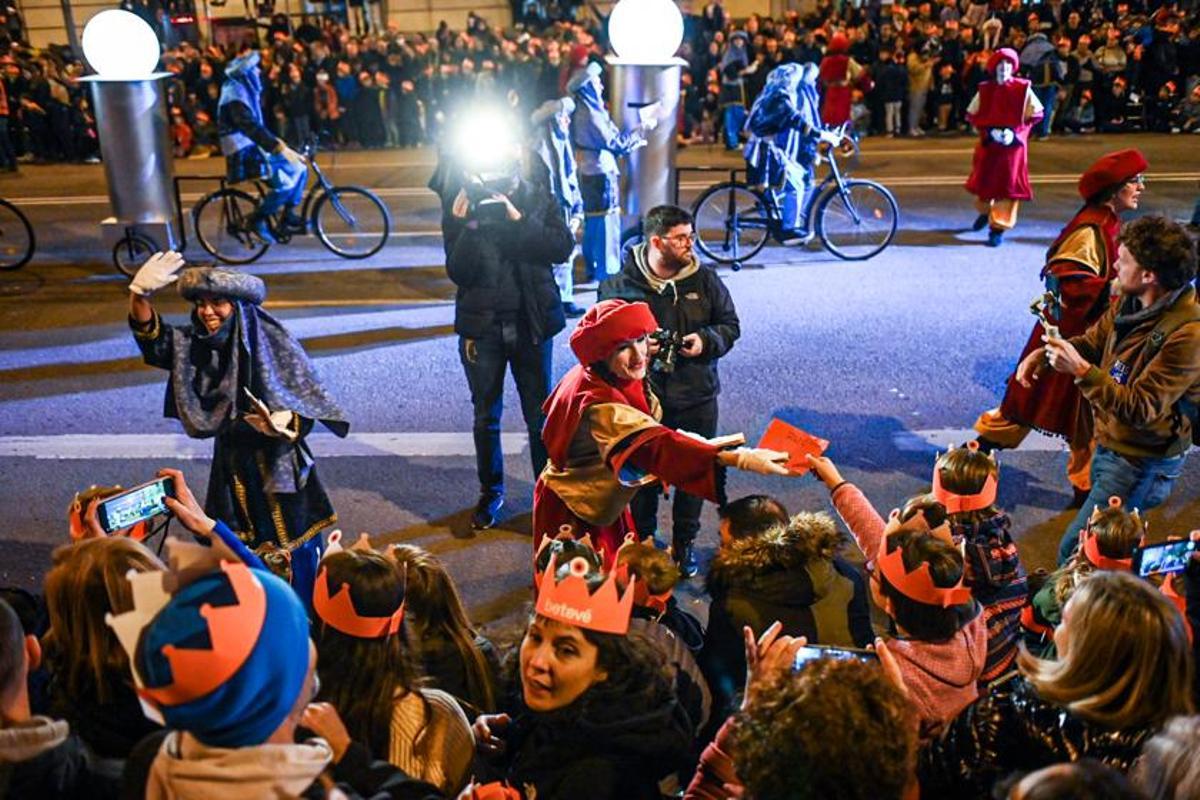 La Cabalgata vuelve a llenar de magia Barcelona.