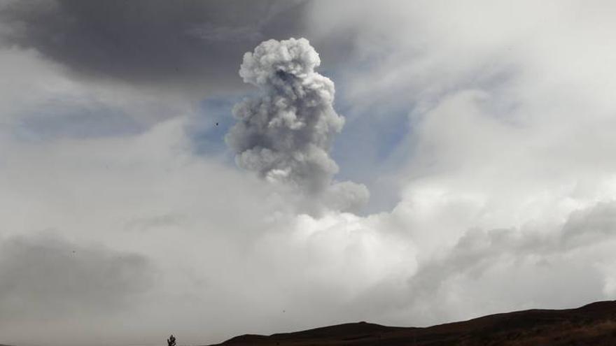 Alerta en Ecuador por la erupción del volcán Cotopaxi