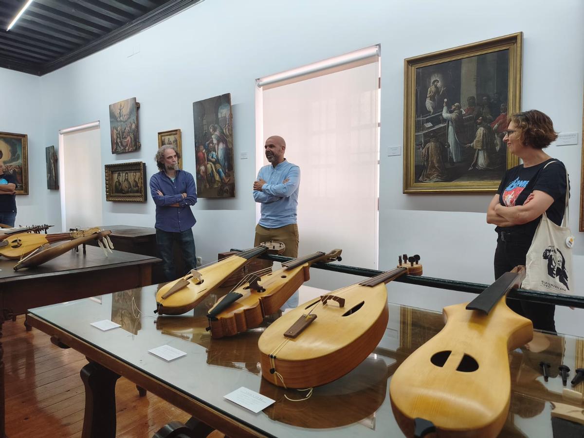 GALERÍA | La viola medieval, protagonista de una exposición en Toro