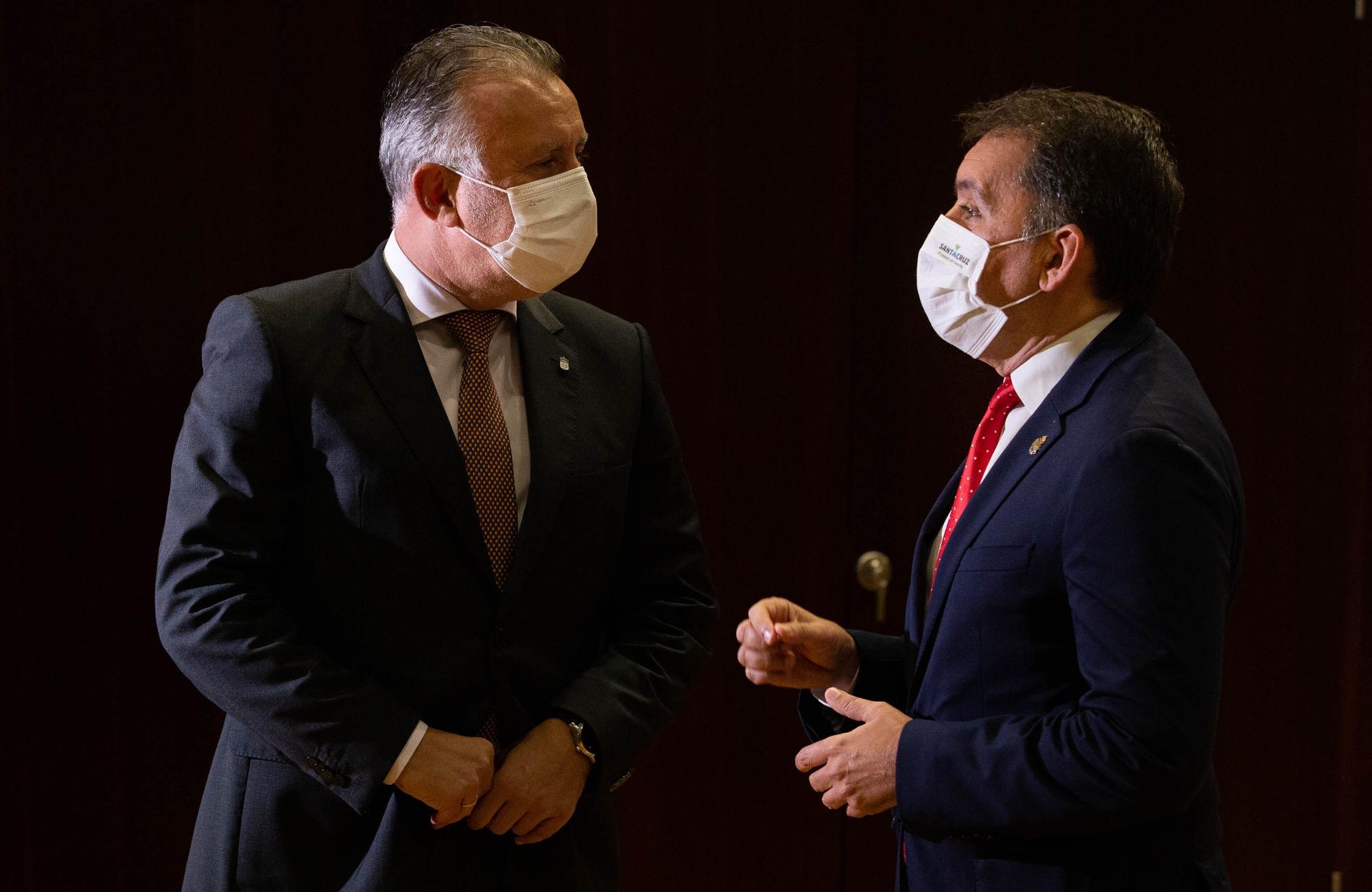 Reunión presidente del Gobierno canario, Ángel Víctor Torres, con el alcalde Santa Cruz de Tenerife, José Manuel Bermúdez.