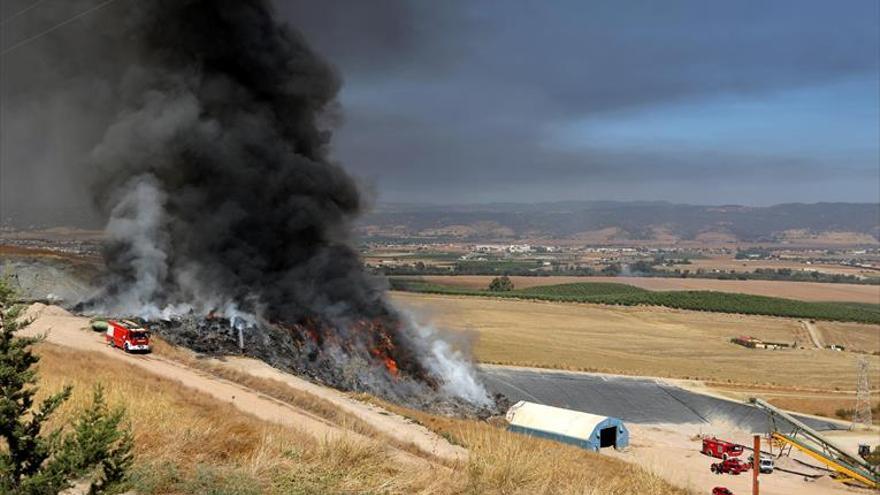 La Junta indica que la calidad de aire «no se ha visto afectada» por el fuego