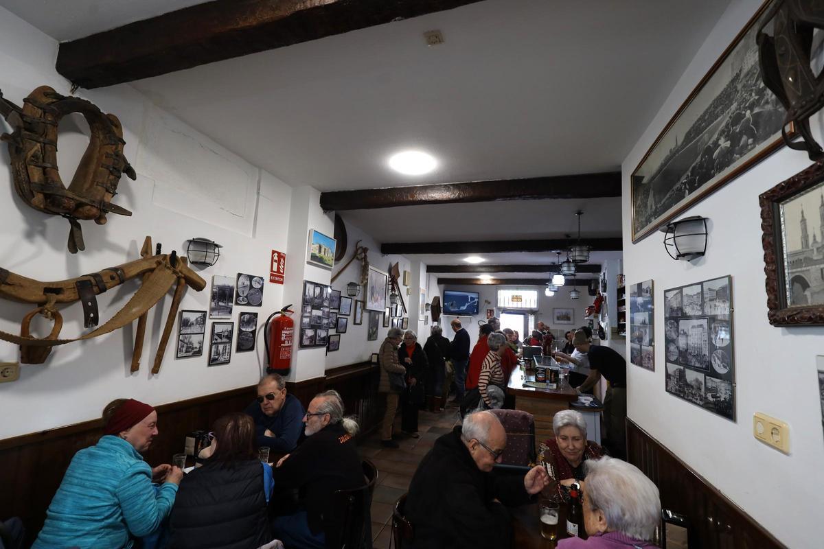 El bar Fausto es uno de los lugares históricos del barrio desde hace 80 años.