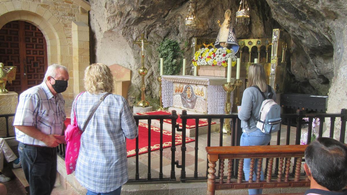 &quot;La Santina&quot; en Covadonga