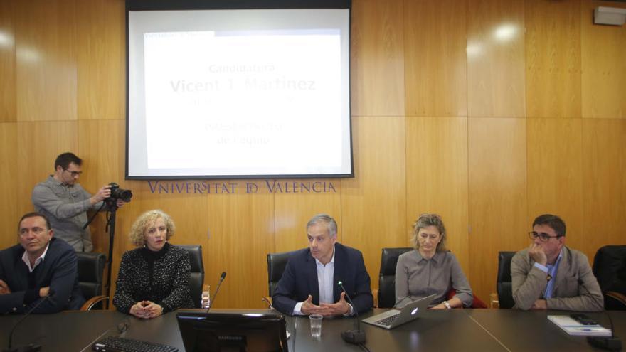 Vicent Martínez esta mañana durante la presentación de su equipo.