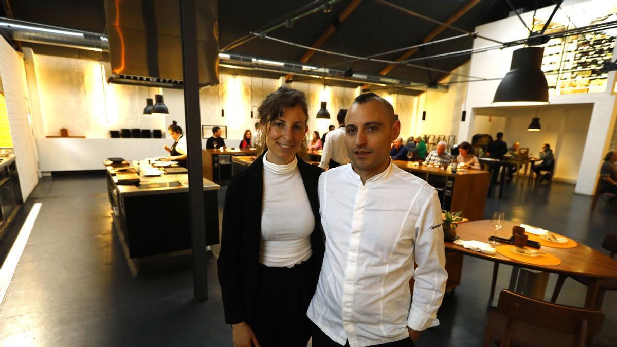 Sofía Sanz y Cristian Palacio son los dueños de Gente Rara, restaurante de Zaragoza que ha logrado una Estrella Michelín.