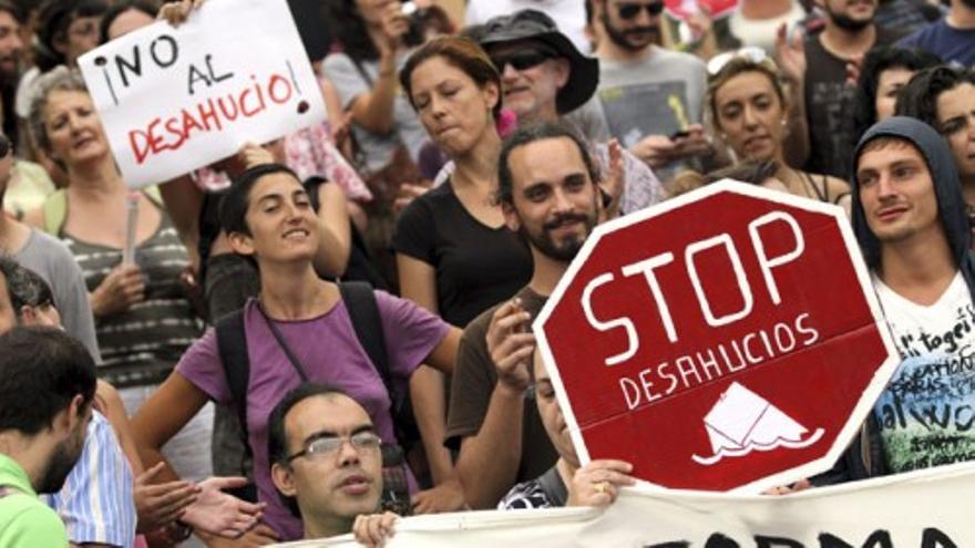 Aplazan un desahucio en Málaga por las protestas