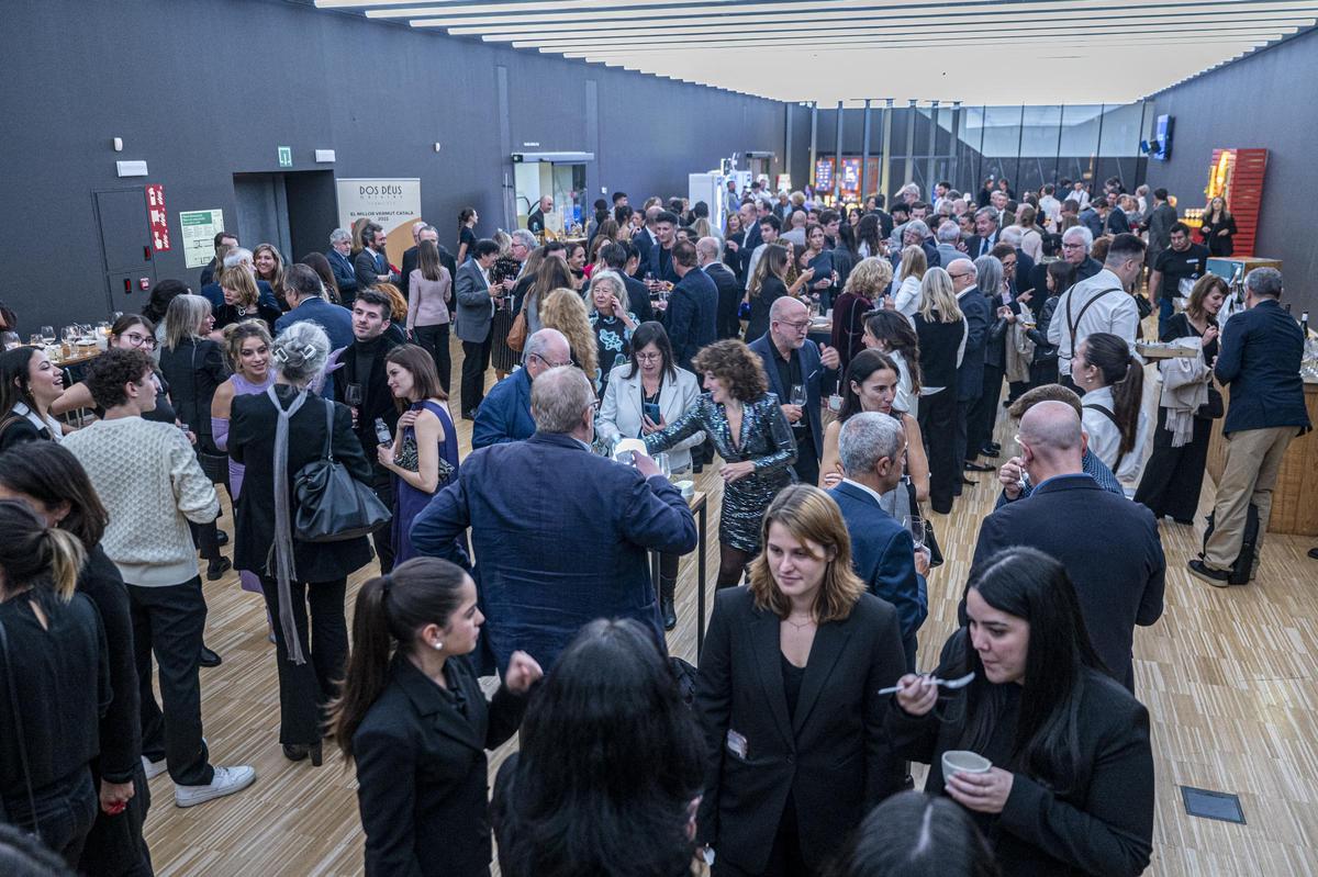 Fiesta y cóctel posterior a la entrega del premio del Català de lAny 2023.