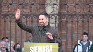 Archivo - El presidente de Vox, Santiago Abascal, en un mitin en León