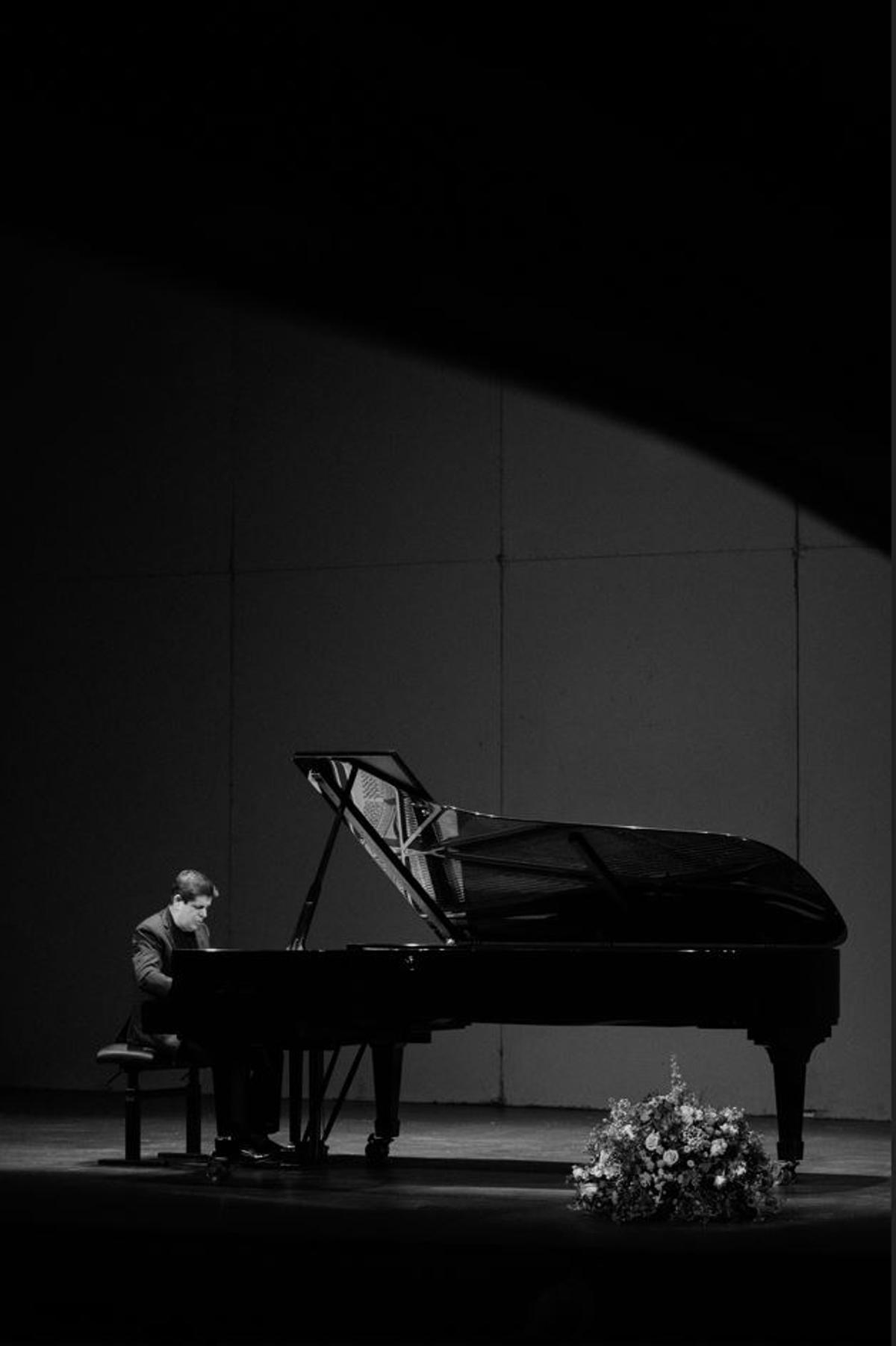 Imagen del concierto de Perianes