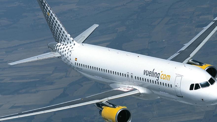 Vueling &quot;investiga&quot; el incidente de dos pasajeras con una azafata asturiana que no sabía catalán