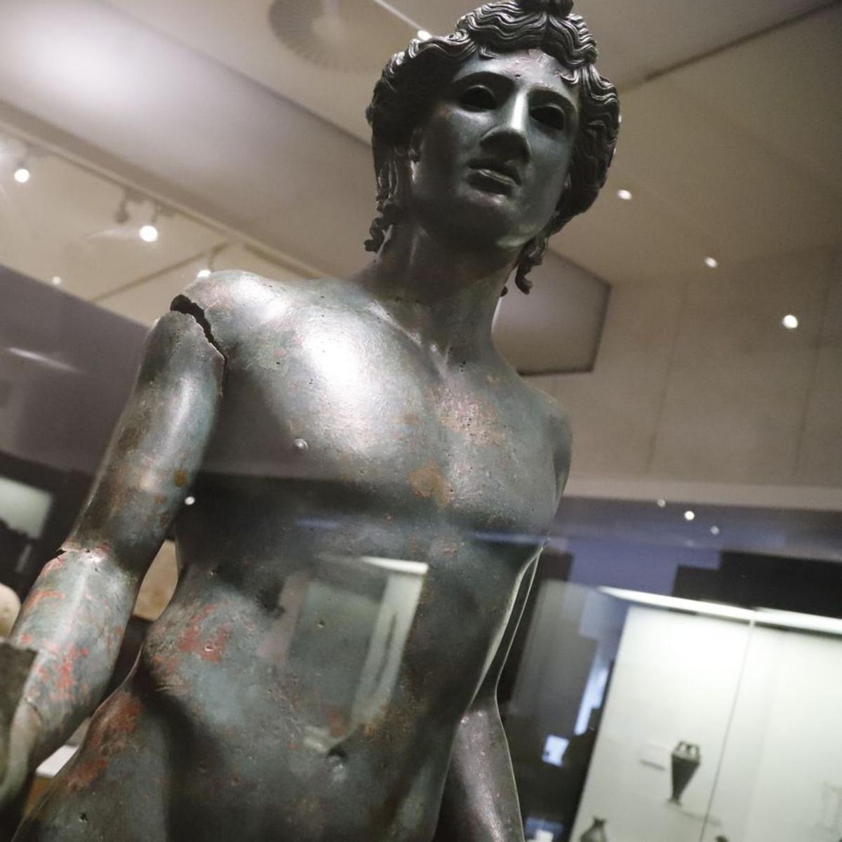 Uno de los Efebos de Pedro Abad, una de las últimas piezas en incorporarse a la colección del museo. | A.J. GONZÁLEZ