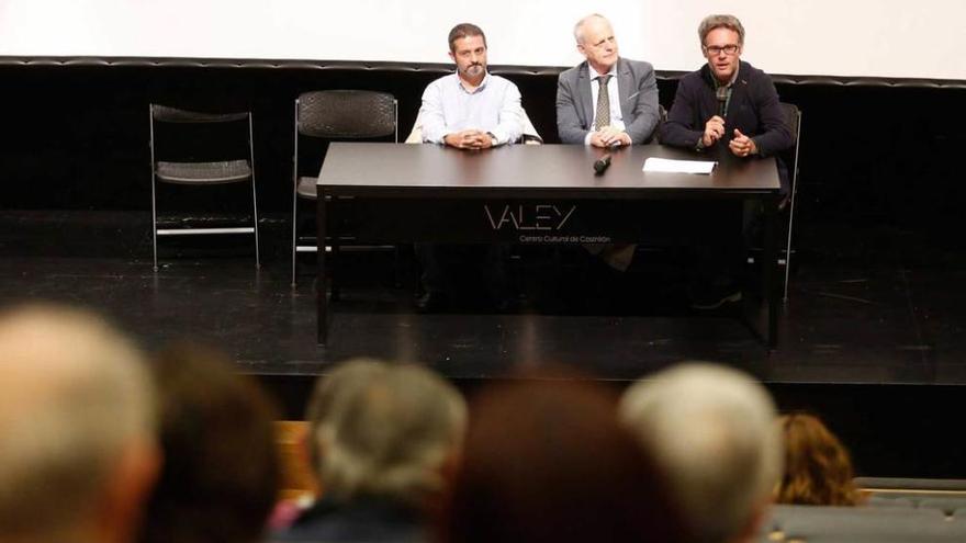 Tirador, Laine y Muñiz, en la presentación del proyecto.