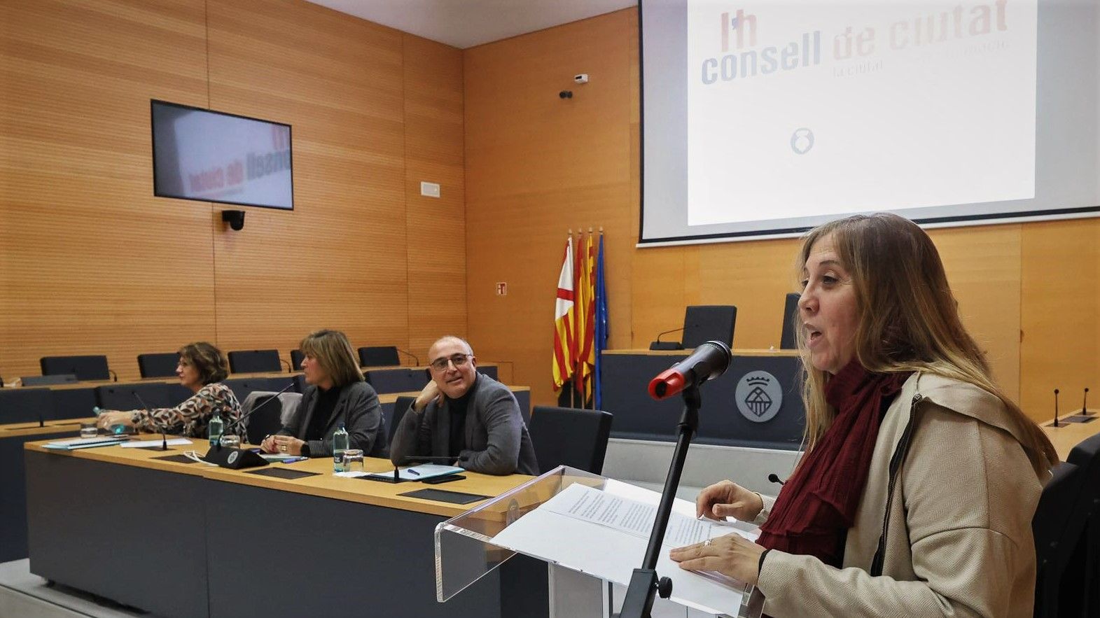 La Síndica de L'Hospitalet, Merche García, durante el Pleno del Consejo de Ciudad de 2023.