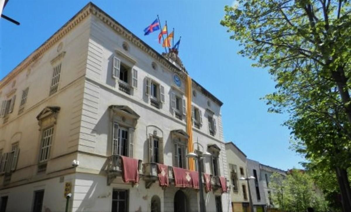 Mataró aprova un pressupost de 188,6 milions d’euros que inclou un «pla b» si no arriba una solució per a la plusvàlua Mataró aprova un pressupost de 188,6 milions d’euros que inclou un «pla b» si no arriba una solució per a la plusvàlua