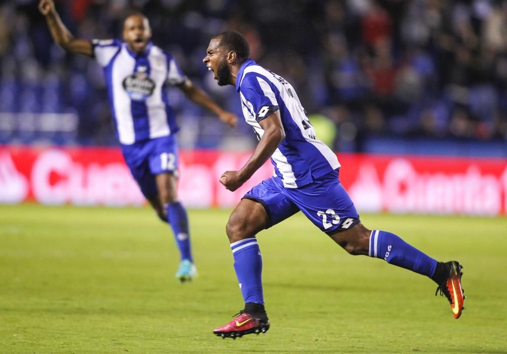 Babel y Riazor explotan con su gol