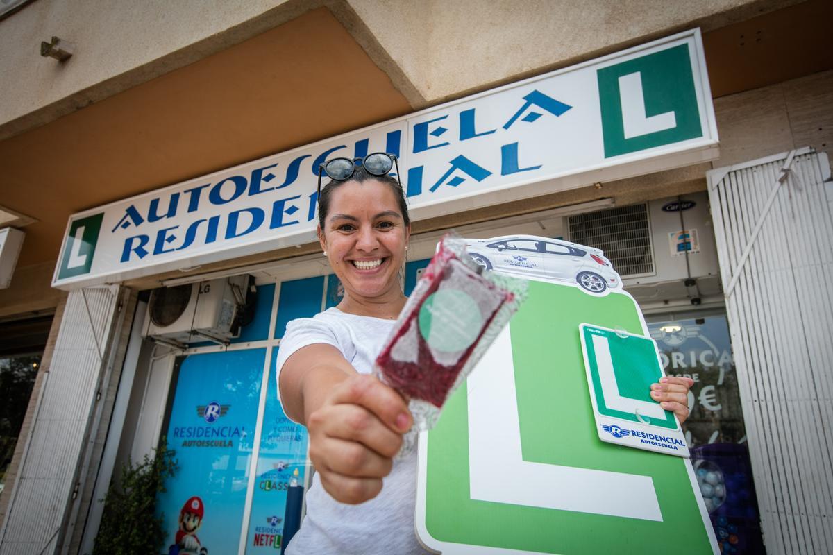 Autoescuela Residencial te regala un polo