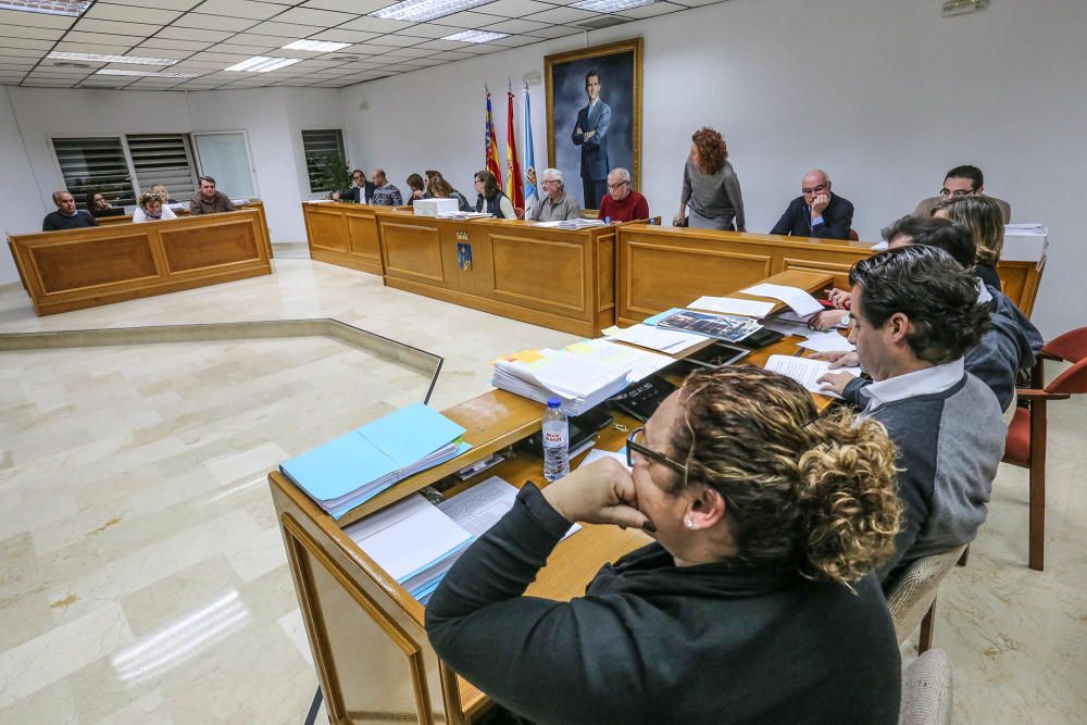 Pleno de fiscalización a la gestión del gobierno cuatripartito en Torrevieja
