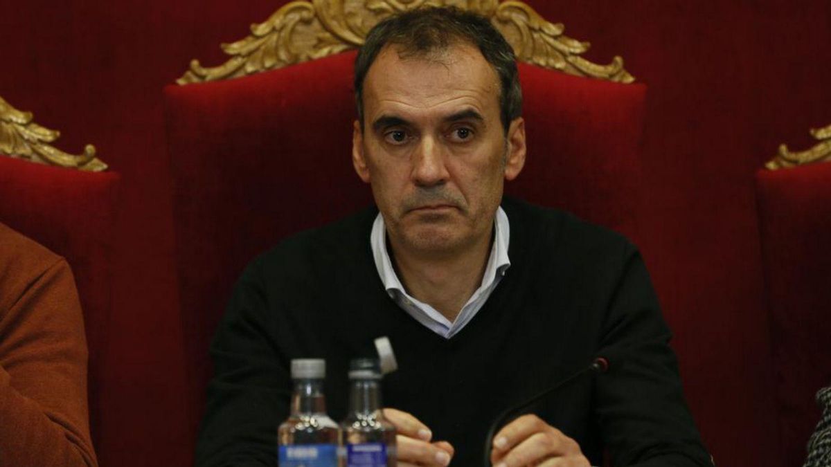 Enrique Cabaleiro, alcalde de Tui.