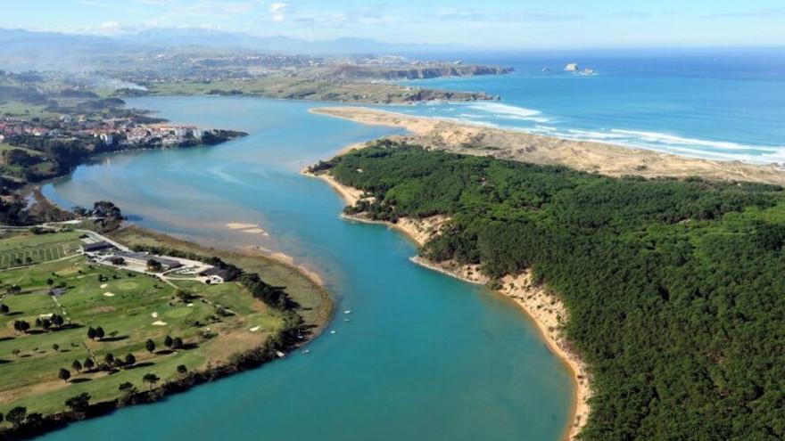Cantabria protege como Parque Natural 1.700 hectáreas de monte y costa