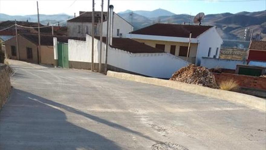 Mejoras en la calle Letra B para facilitar la evacuación de agua