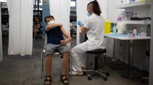Gairebé 45.000 catalans de cinc a 11 anys, apuntats per rebre la vacuna covid