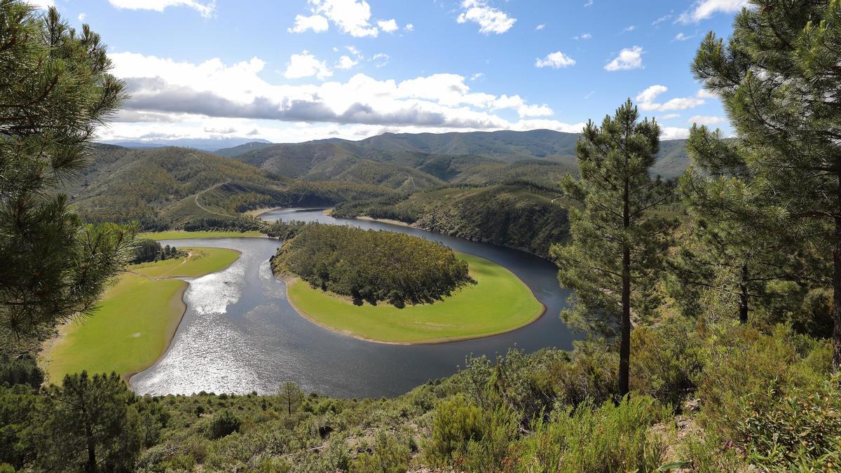 El Meandro del Medero como parte del rio Aragón