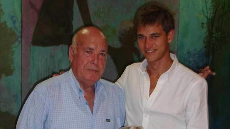 Joaquín Pevida, junto a Julio Benítez, hijo de &quot;El Cordobés&quot;.