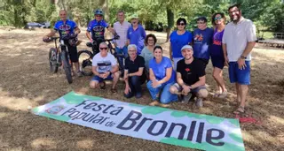 Bronlle celebra su fiesta con artesanía, deporte y música