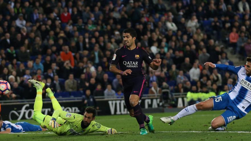 Suárez ha marcat dos dels tres gols del Barça